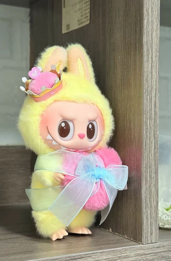 皇后毛绒搪胶吊卡