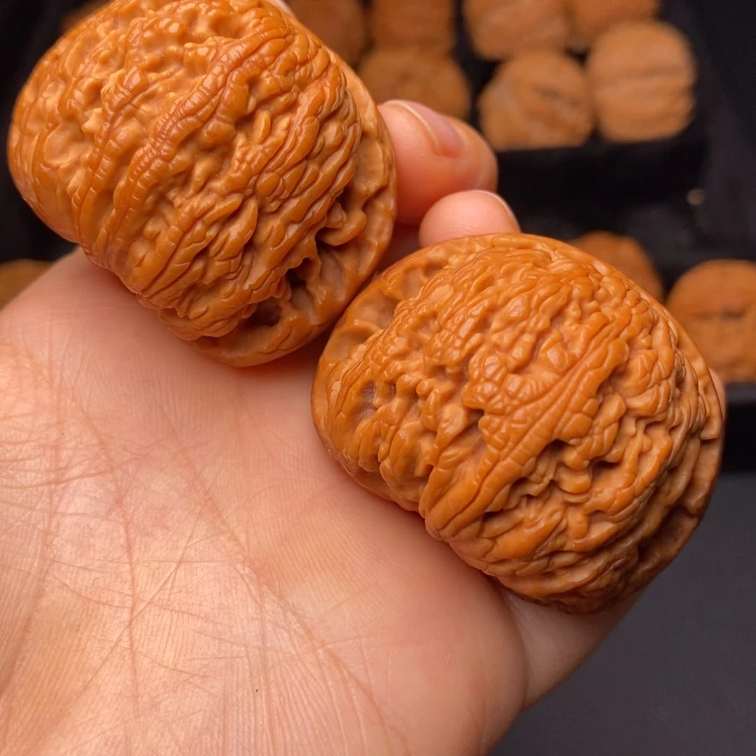 文玩核桃吊坠秦岭野生核桃