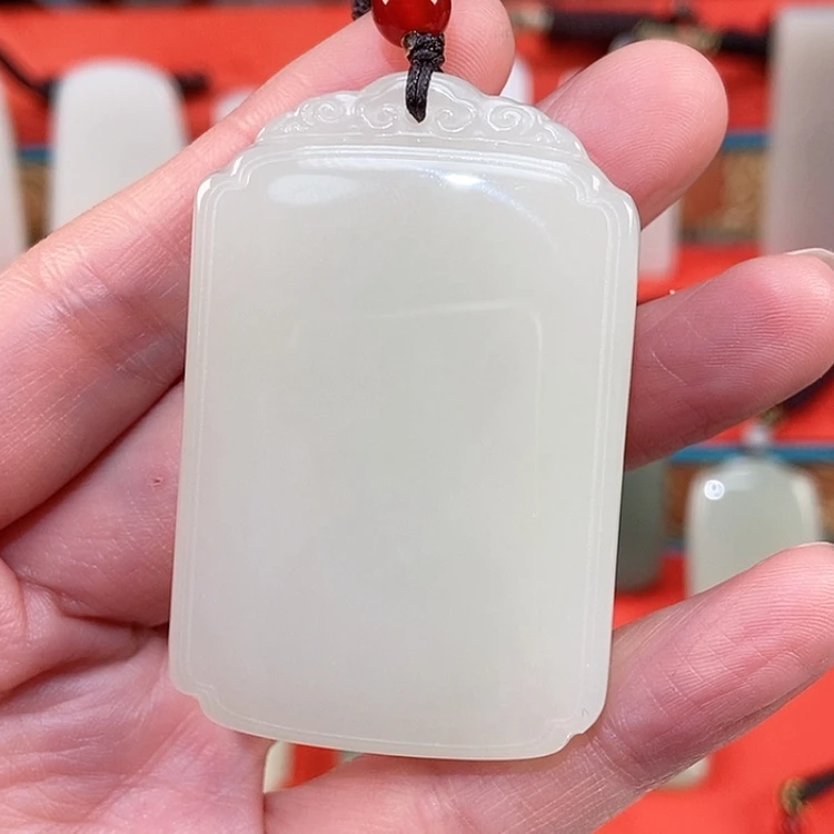 【闪购商品】颈饰未镶嵌和田玉