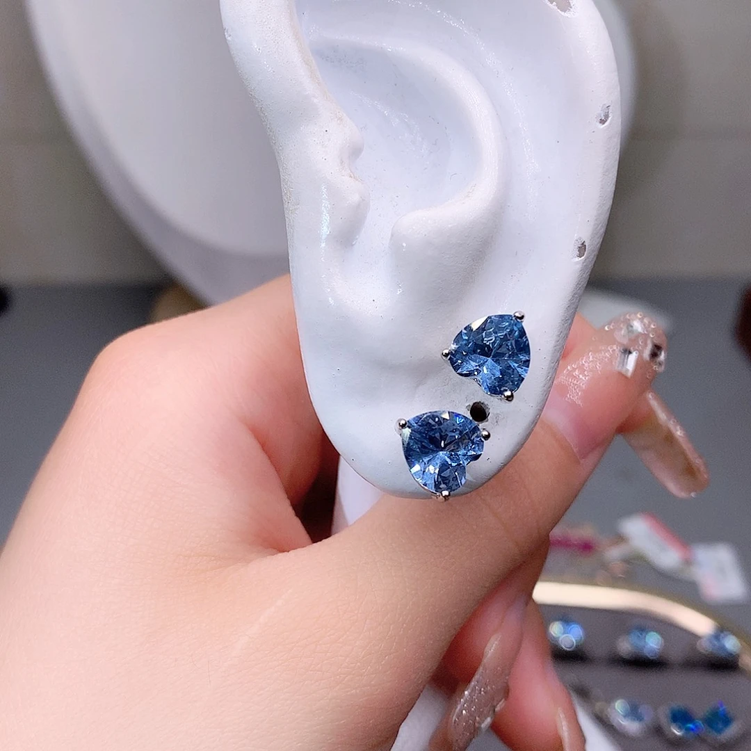 海蓝宝石耳钉银S925镶嵌111111