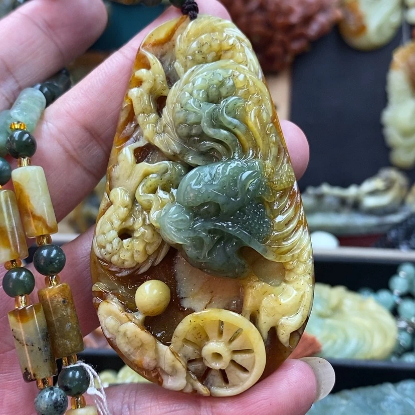 【闪购商品】蛇纹石玉吊坠未镶嵌