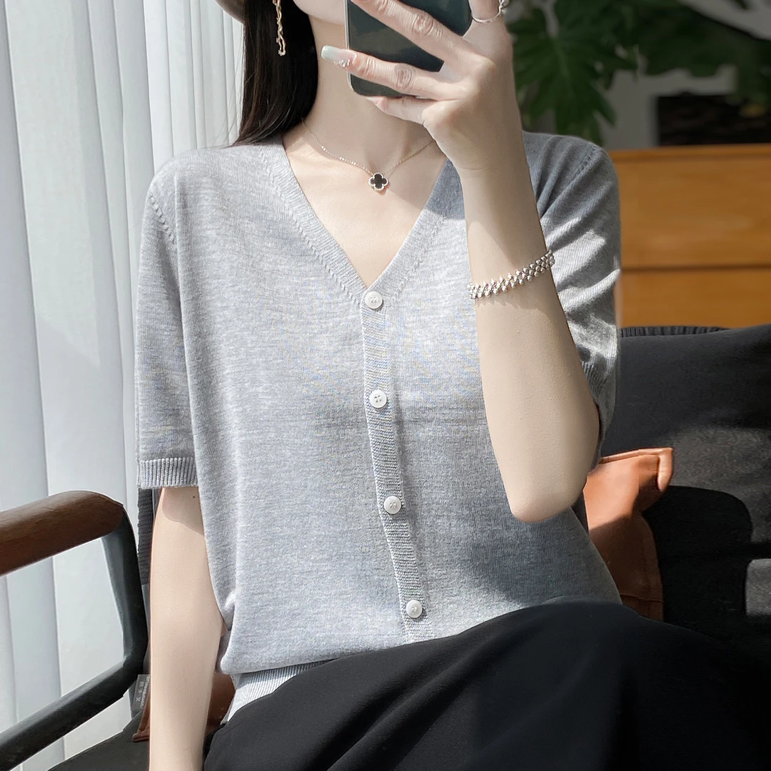 高端胖mm夏装特大码冰丝针织开衫女士短袖t恤遮肚子巨显瘦v领上衣