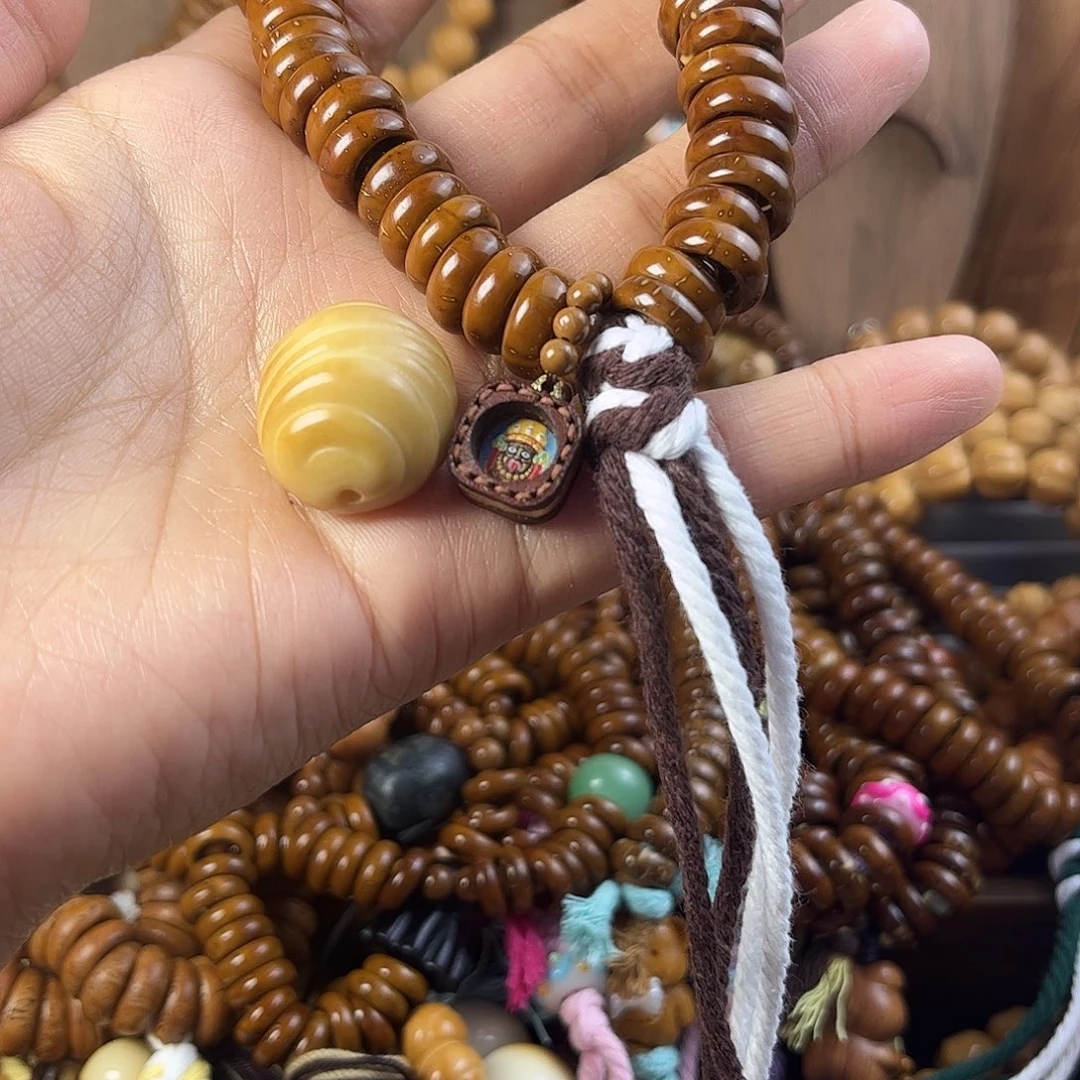 紫金鼠吊坠紫金鼠手串手持碗肠标题