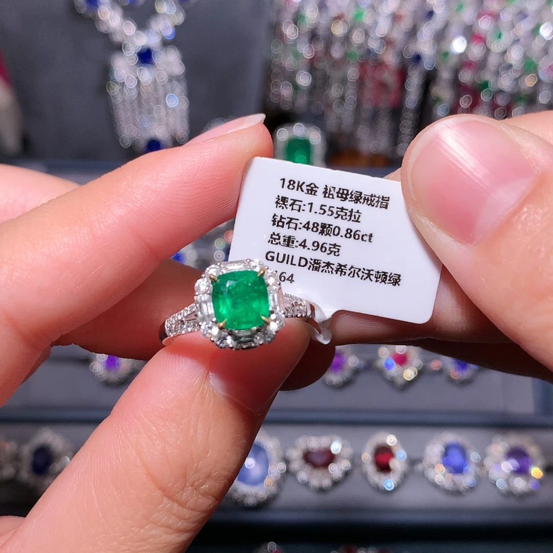 【闪购商品】祖母绿戒指18K金镶嵌