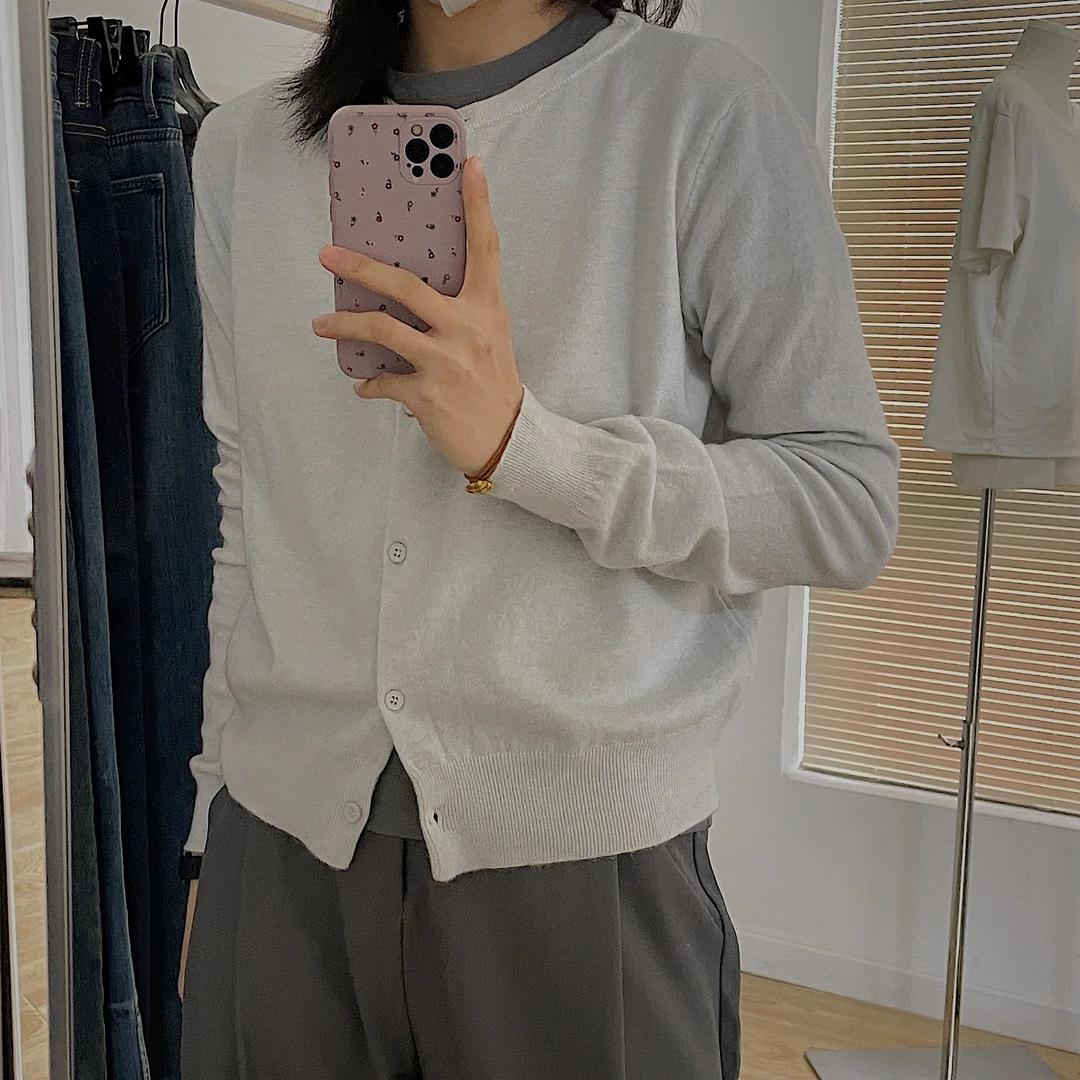 美芽 2月15日10:30am直播上新 【木质调】浅系石灰白柔软针织开衫