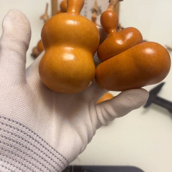 l***g天然手捻老皮葫芦