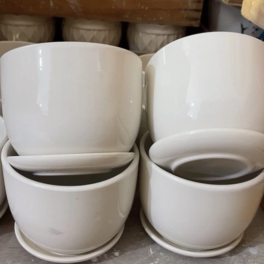 多肉绿植陶瓷花盆9.9包邮，有孔