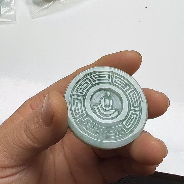 翡翠未镶嵌吊坠(不含链)少*哥