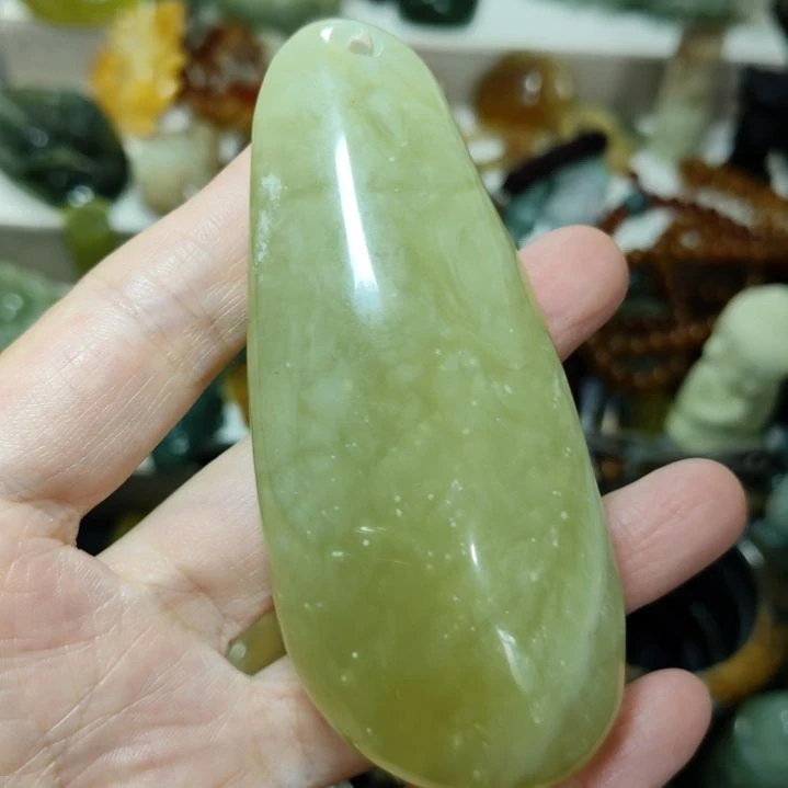 未镶嵌岫玉手把件款式