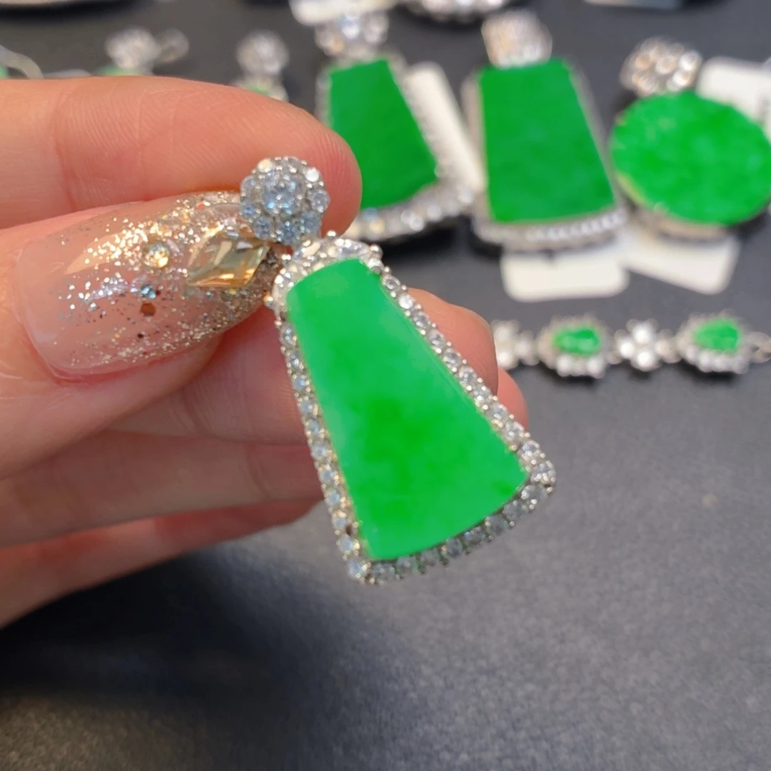 翡翠银S925镶嵌颈饰