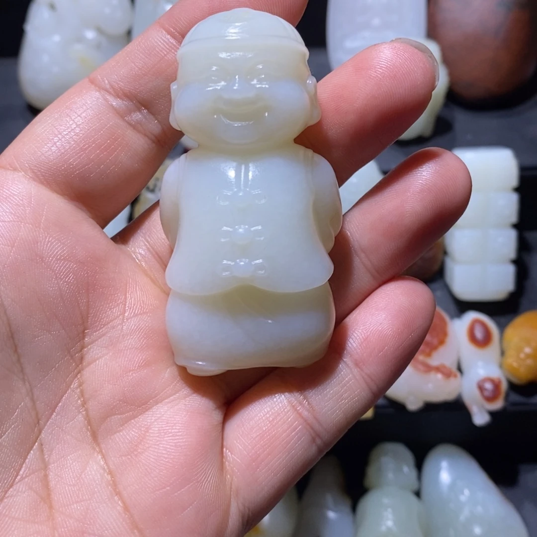 西***关和田玉未镶嵌颈饰