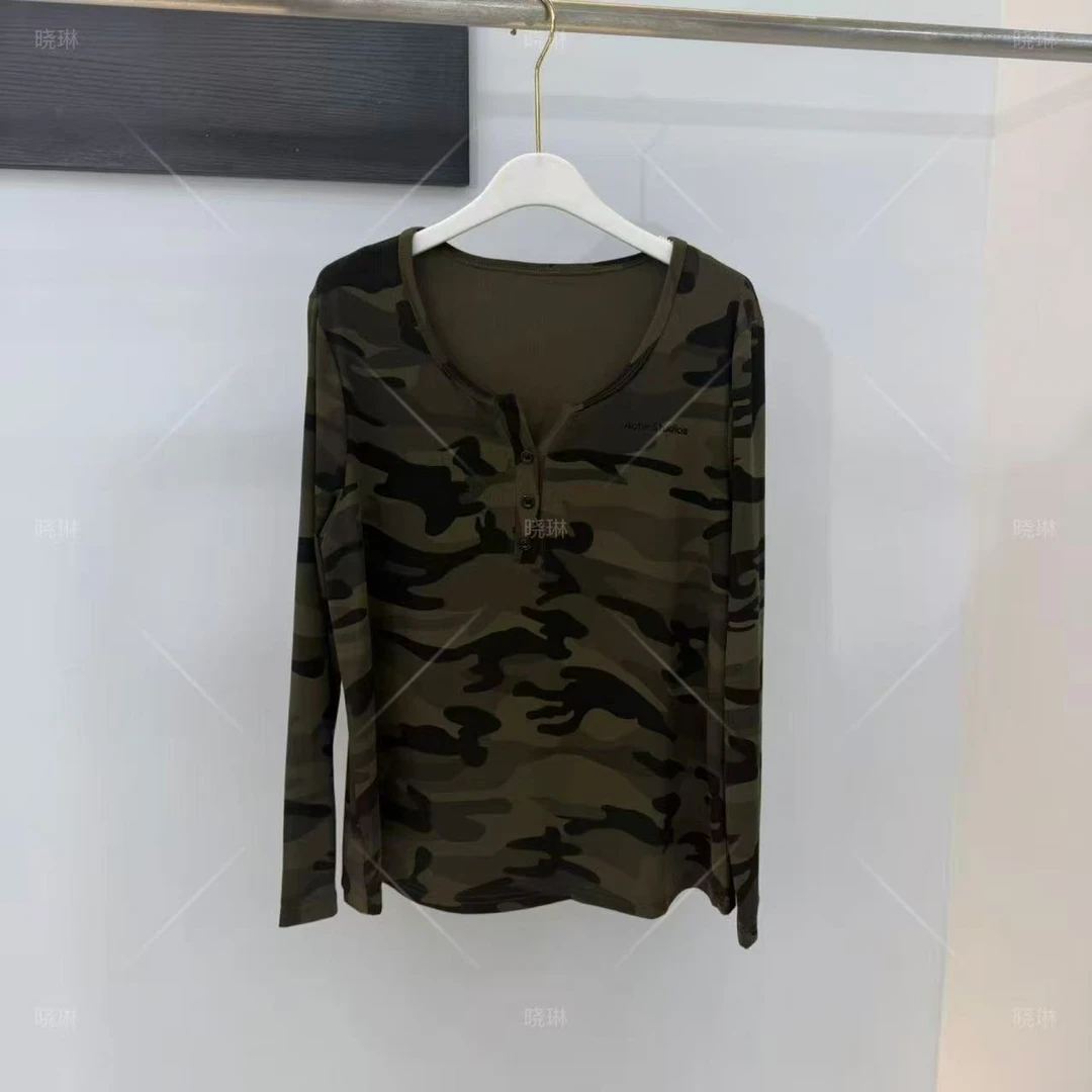 【晓琳】2025早秋新款时尚百搭纽扣军绿迷彩长袖T恤