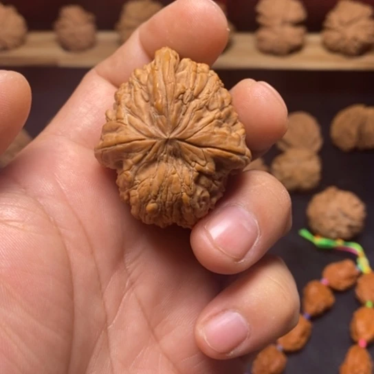 玉***成文玩核桃把件核桃