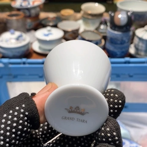 瓷片晓****)哈哈哈哈哈哈哈哈哈