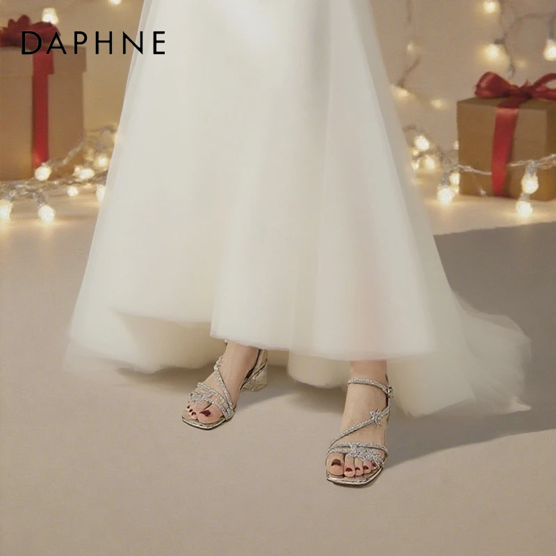 达芙妮水钻中空高跟凉鞋2025夏季爆款洋气法式两穿不累脚伴娘婚鞋