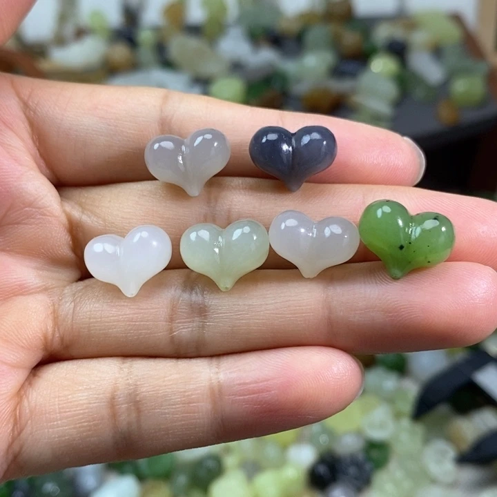 和田玉未镶嵌挂件98一个多样性发其一