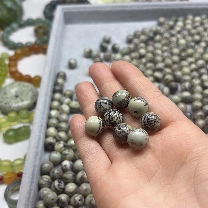 蛇纹石玉未镶嵌手串单珠8个喜*牛