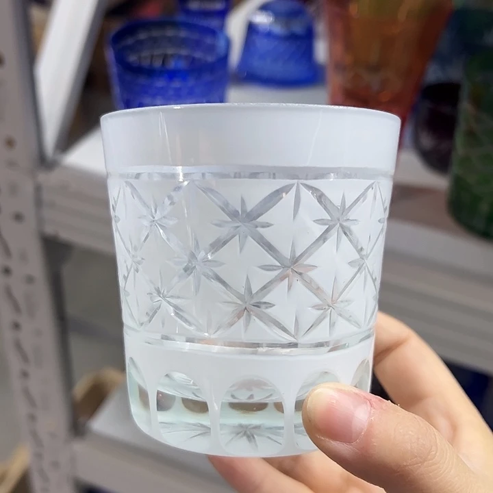 水晶玻璃平底款微瑕一个