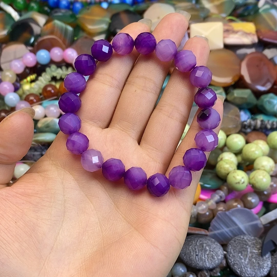 玛瑙/玉髓未镶嵌珠宝半成品卡十左右玛瑙刻面一个串