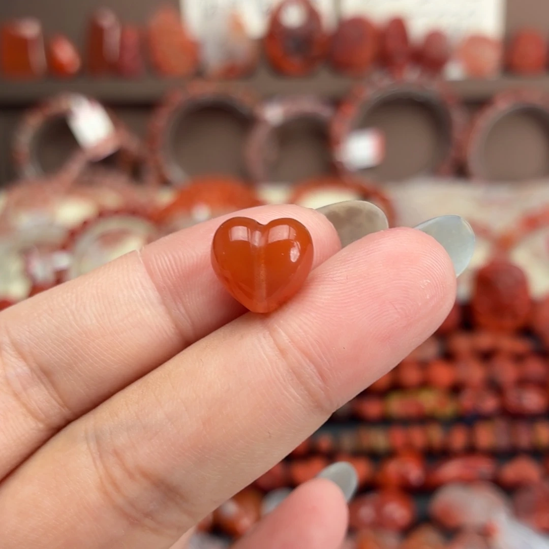 南红玛瑙未镶嵌颈饰通孔小屁桃