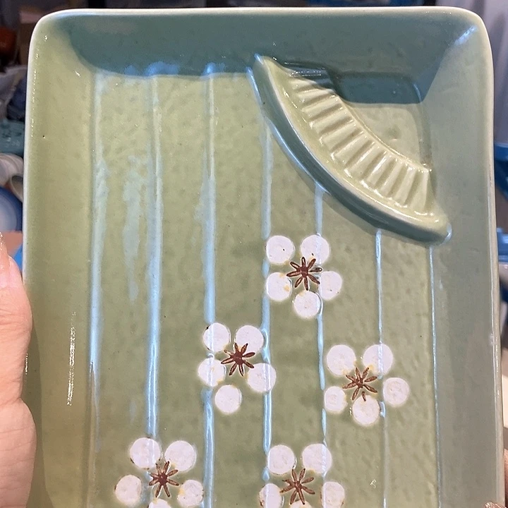 瓷片哈哈哈哈哈，哈哈