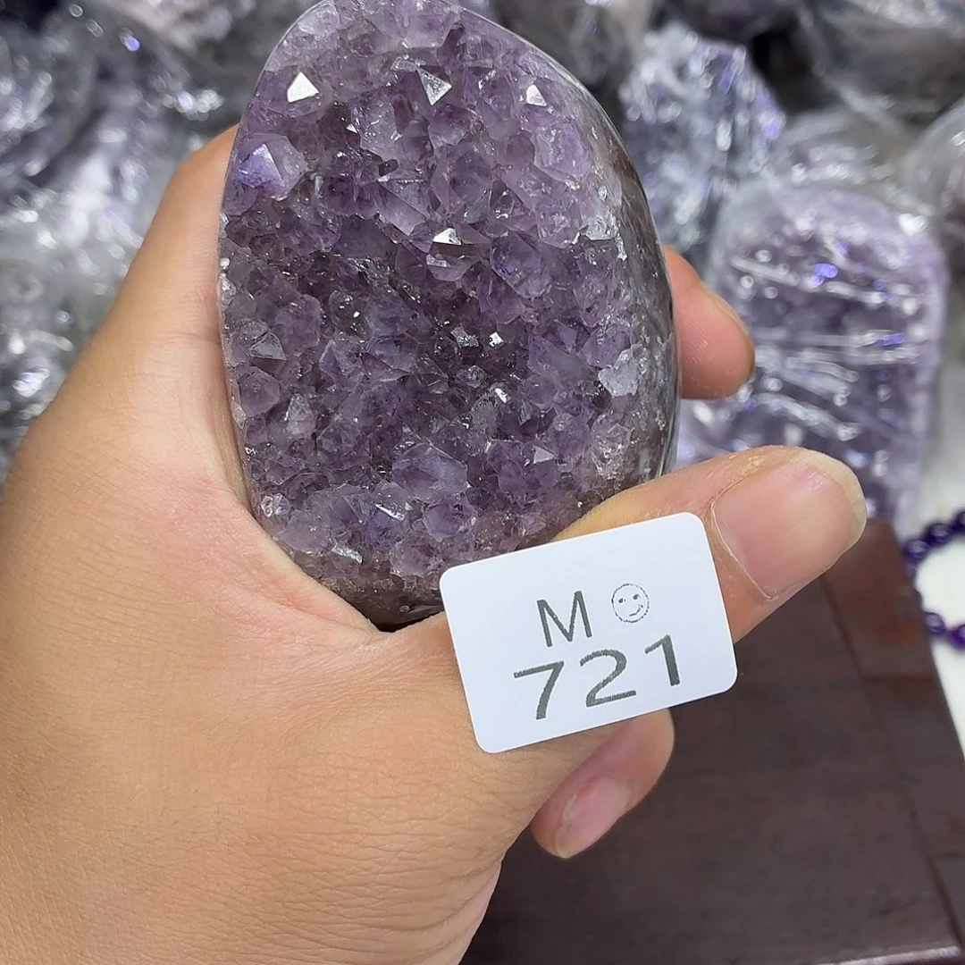 未镶嵌水晶大型摆件（非配饰）