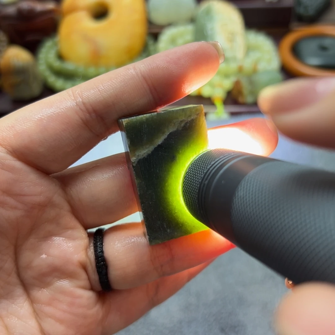 和田玉未镶嵌珠宝奇石