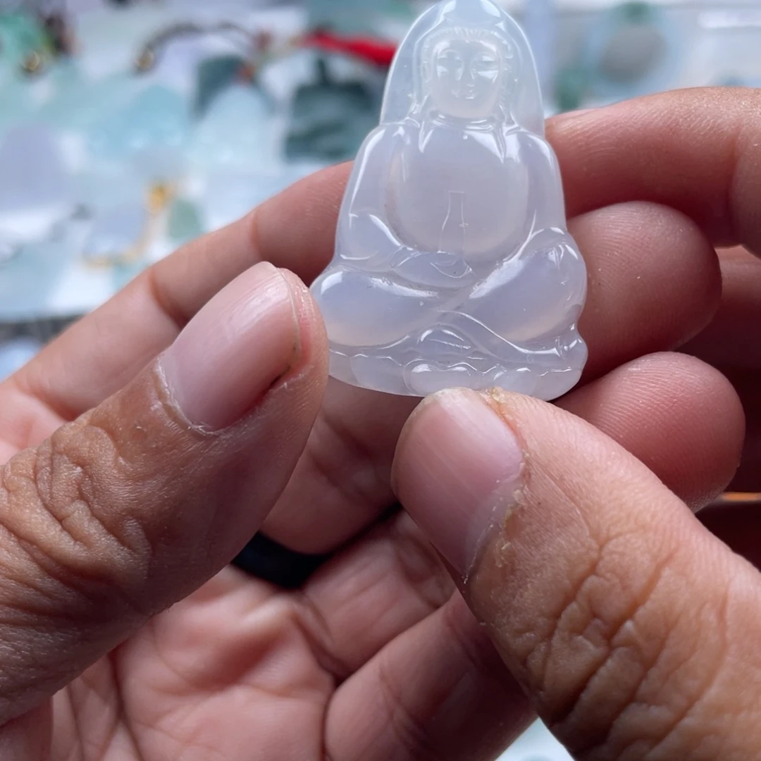 翡翠未镶嵌颈饰翡翠冰观音