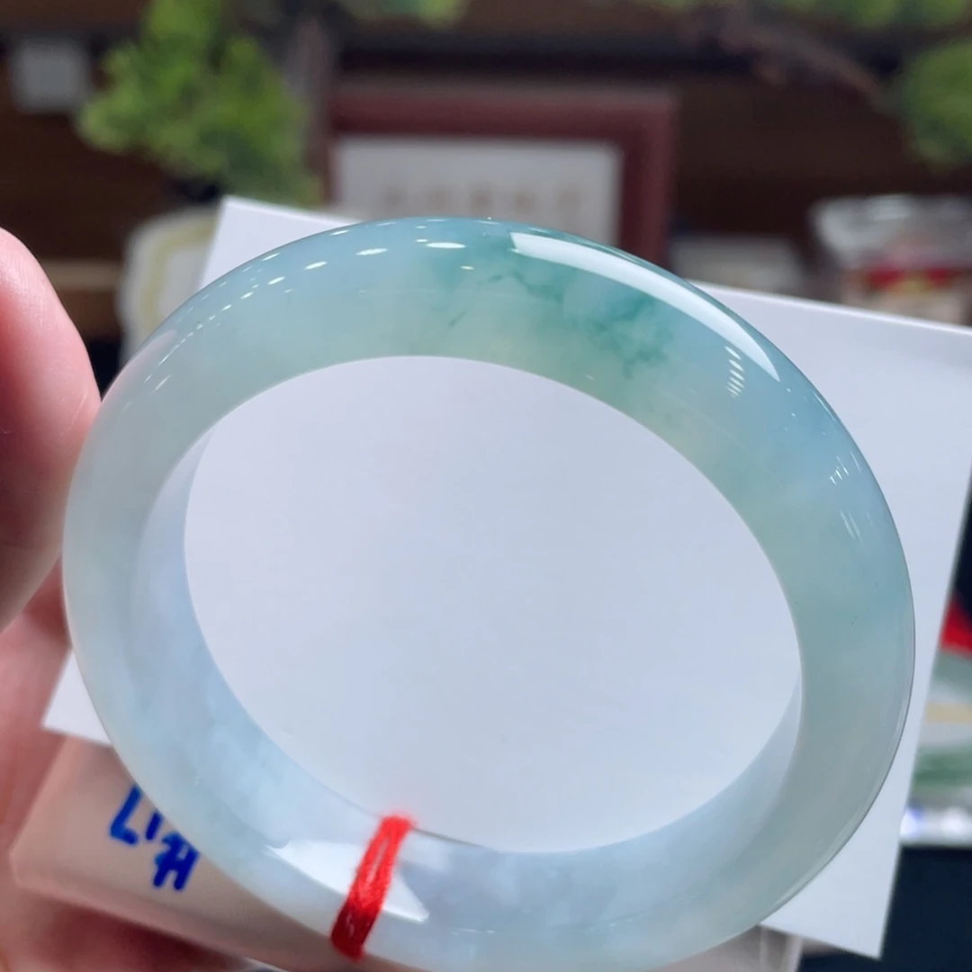 翡翠未镶嵌手镯57蓝胶蓝花 种老肉细