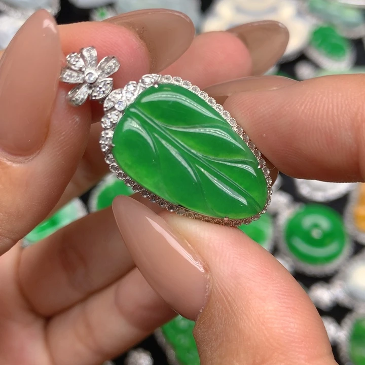 翡翠18K金镶嵌吊坠(不含链)