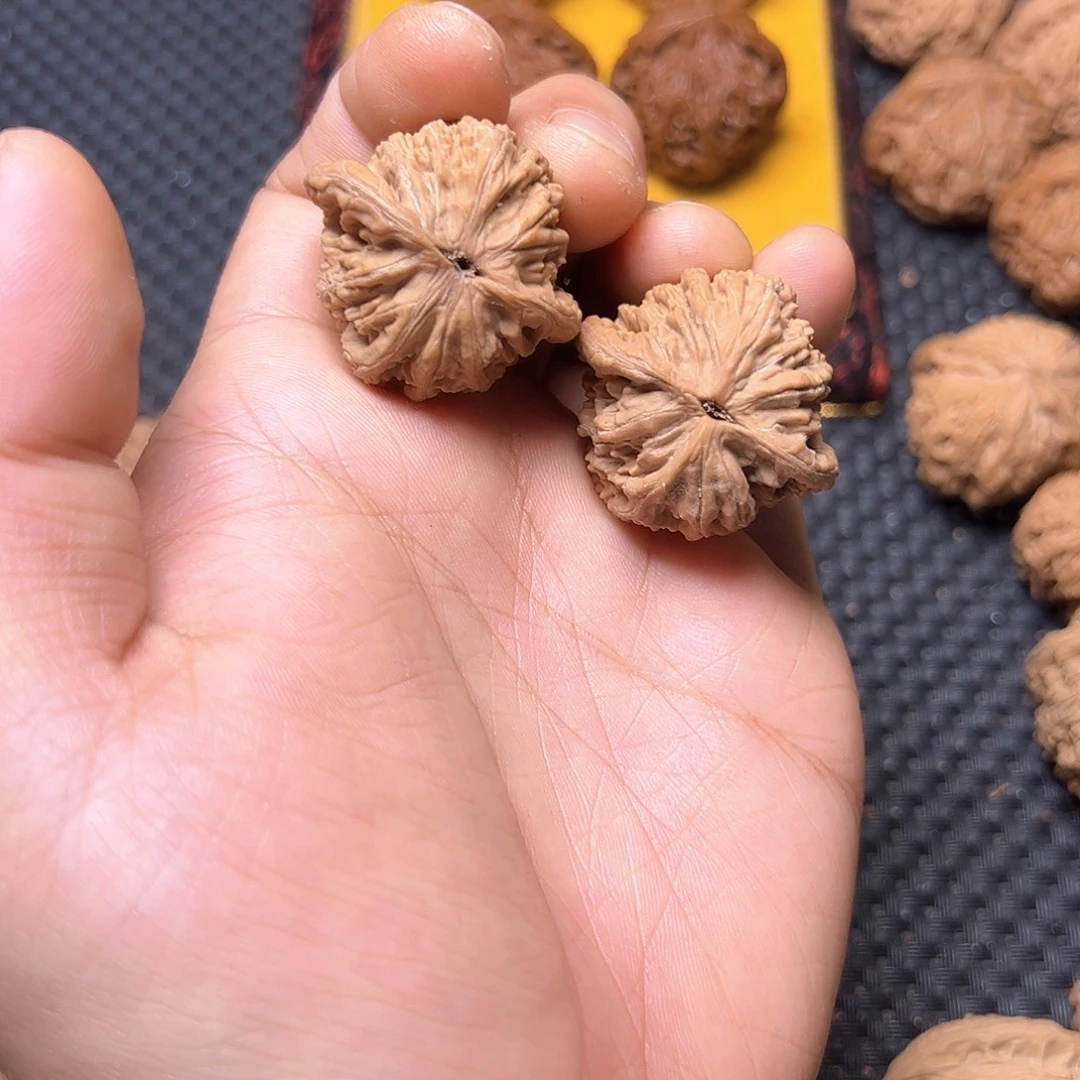 吊坠文玩核桃虎头