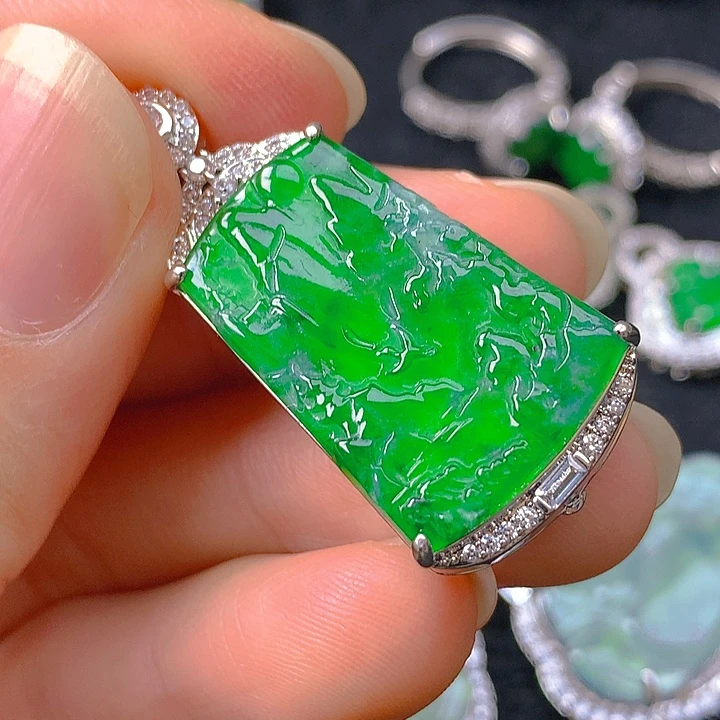 翡翠未镶嵌颈饰翡翠