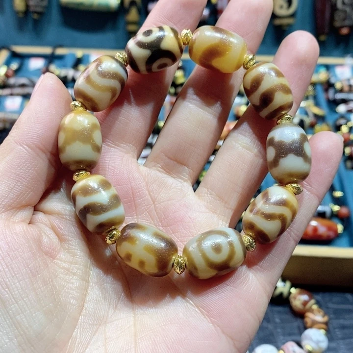 玛瑙/玉髓手串合金T****.