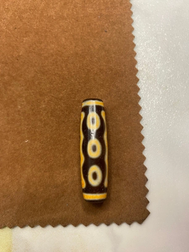 牙黄5眼珠子玛瑙