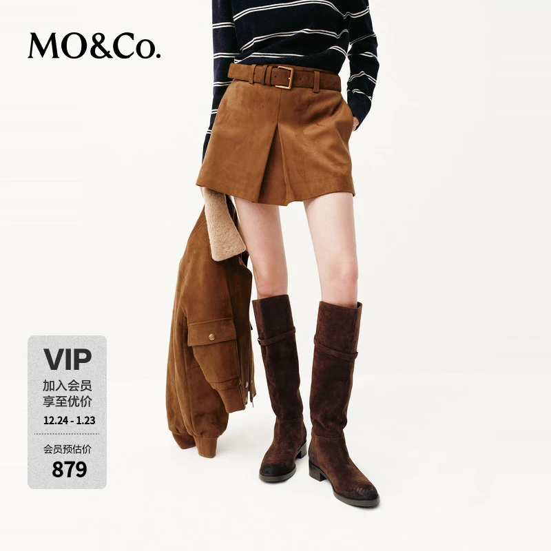 MOCO短裙2025冬新品复古翻毛素皮压褶中腰半身裙附腰带MBE4SKT031