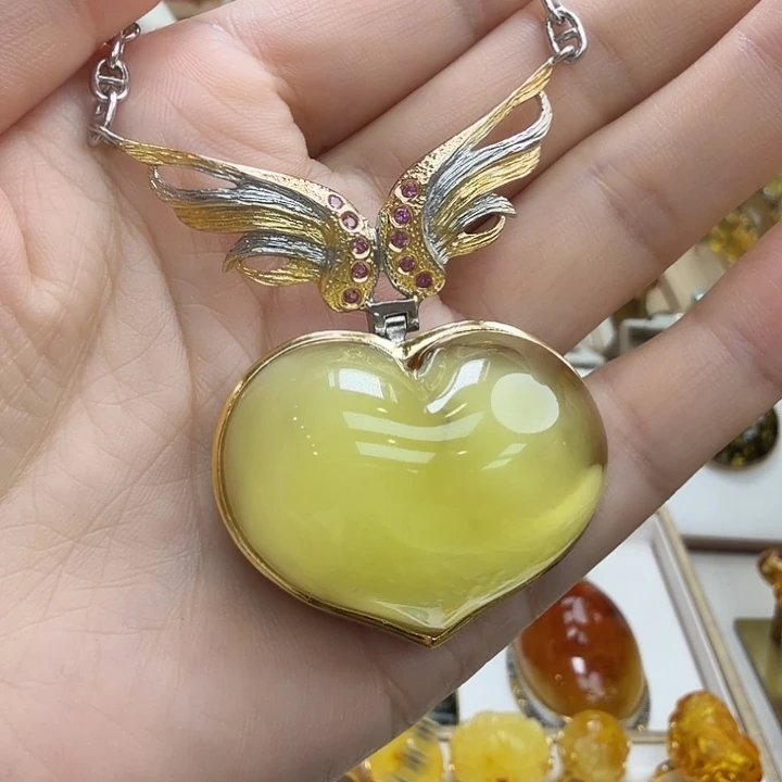 琥珀未镶嵌珠宝奇石