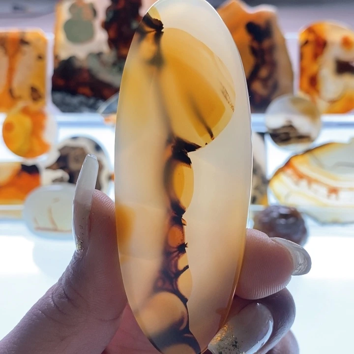 玛瑙/玉髓颈饰未镶嵌