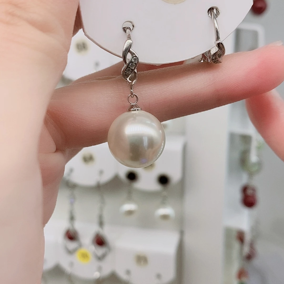 925银十四毫米的白色