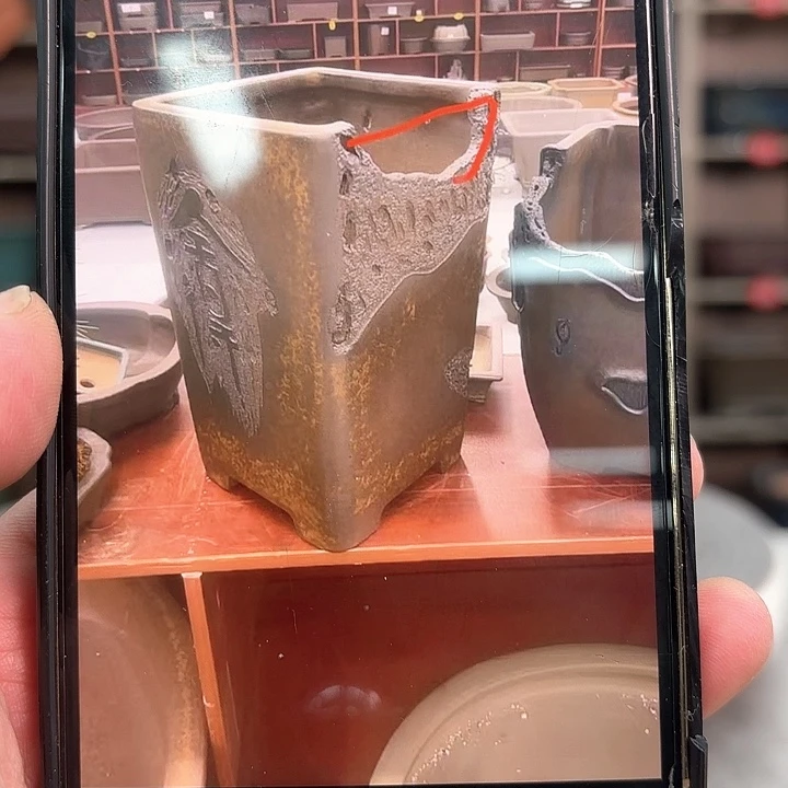 紫砂花盆任紫砂的颜色很漂亮