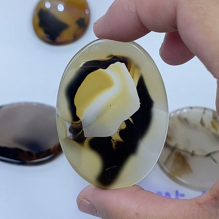 玛瑙/玉髓未镶嵌珠宝半成品