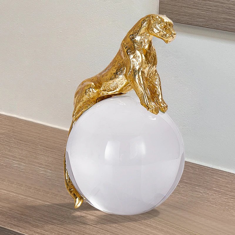 客厅酒柜摆件水晶金钱豹玄关电视柜办公室摆设乔迁礼物招财寓意好