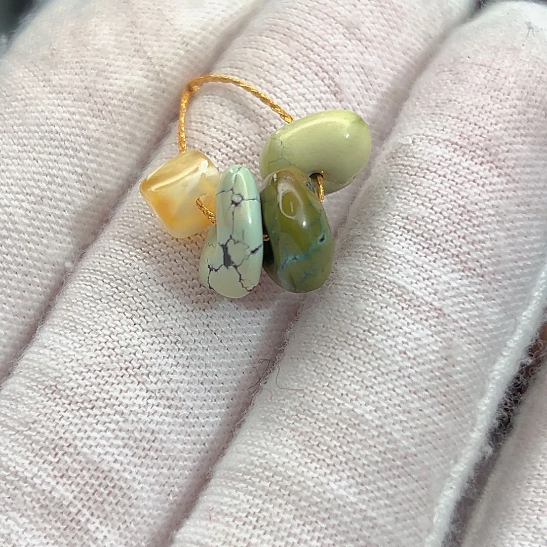 蜜蜡未镶嵌珠宝奇石