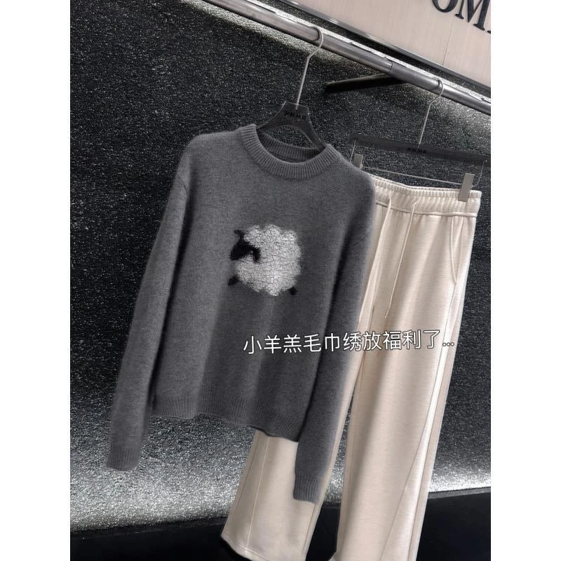 小羊羔毛巾绣」卡通小个子冬季韩版宽松圆领针织毛衣女秋冬氛围感
