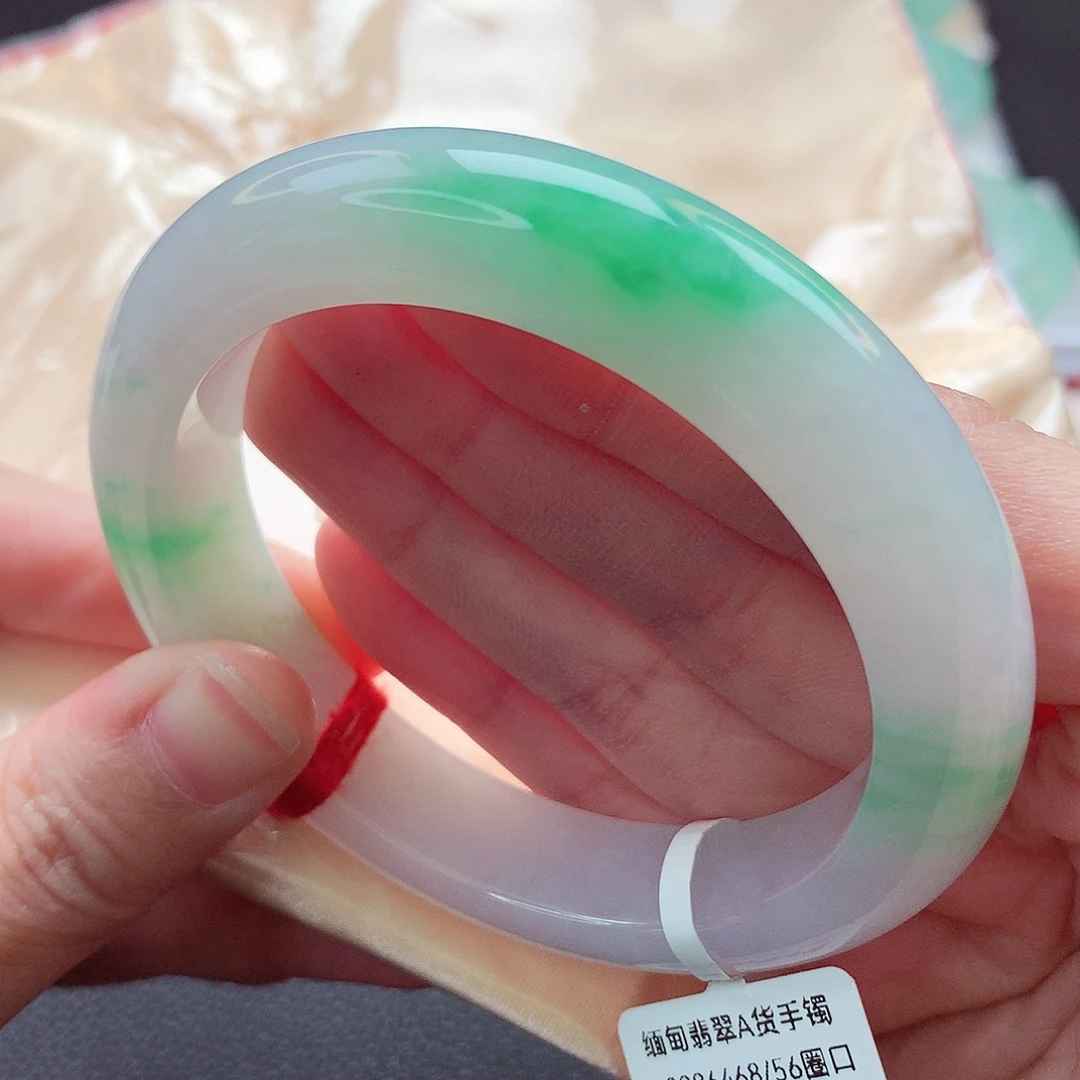 翡翠未镶嵌手镯57 58 白底飘阳绿
