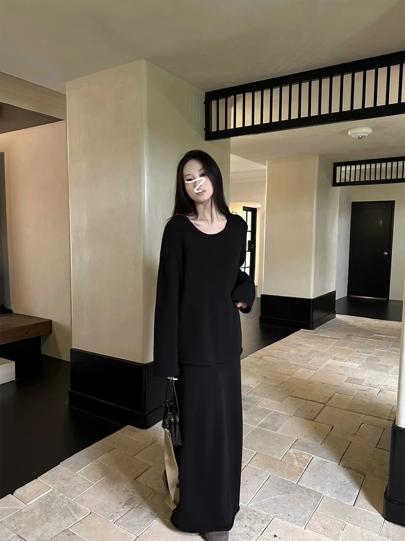 黑色套装 纯色高级