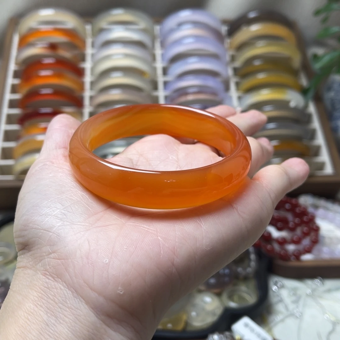 徒***星玛瑙/玉髓未镶嵌手镯