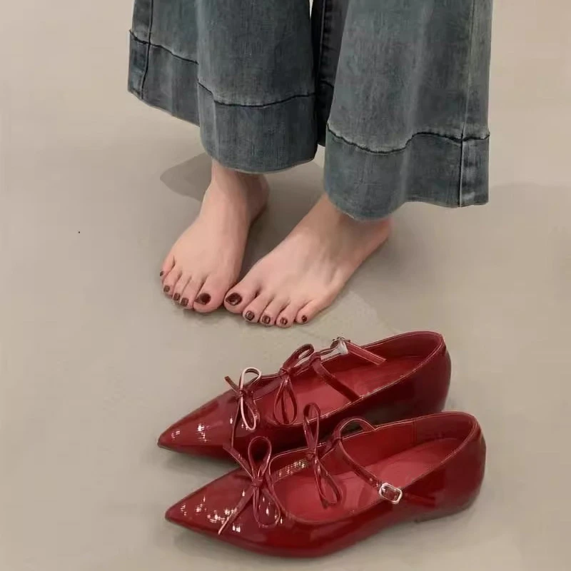 不累脚！隐形内增高2025年春夏季玛丽珍蝴蝶结尖头漆皮浅口单鞋女