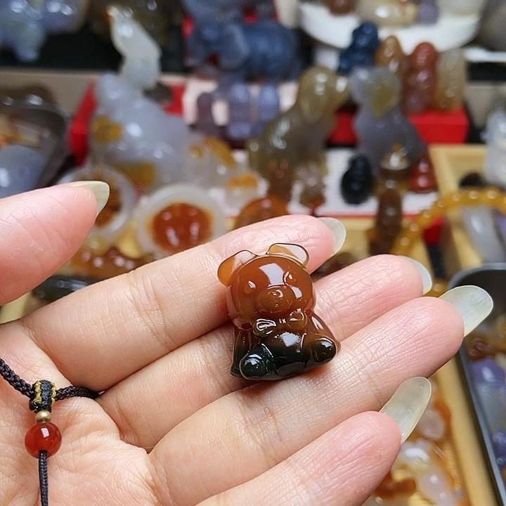 未镶嵌颈饰玛瑙/玉髓铜*草