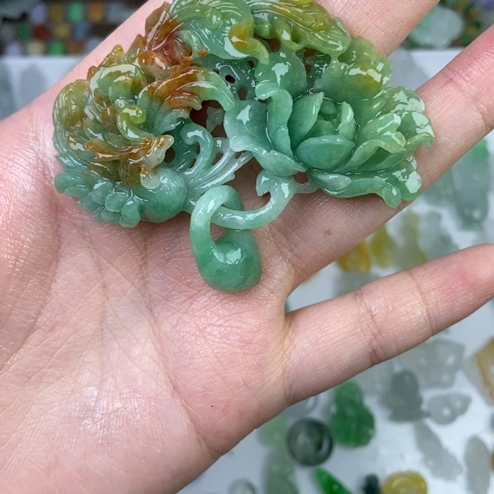 定制翡翠未镶嵌凤穿牡丹