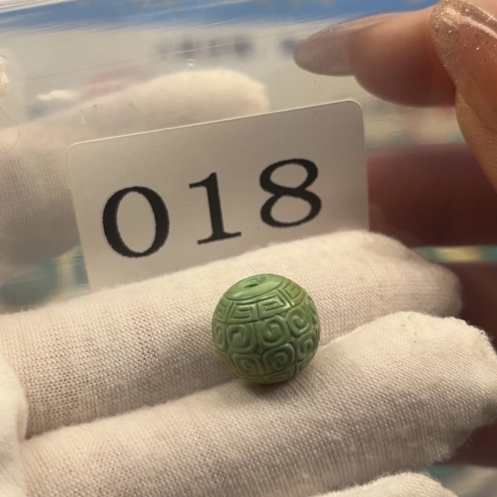 绿松石未镶嵌珠宝奇石直径12.6